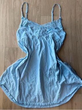 Vintage Y2K Victoria's Secret 100% cotton light blue babydoll slip with eyelet